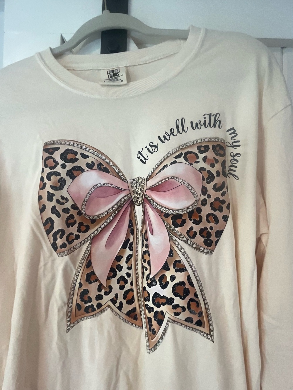Comfort Colors Cream Long-Sleeve Tee with Pink & Leopard Bow - Picture 2 of 4